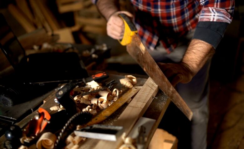 Using a Hand Saw